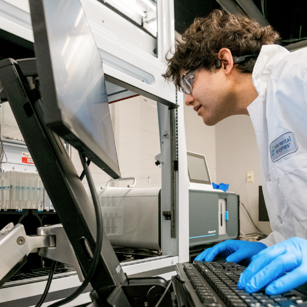Image of Elemental Enzyme employee working in lab